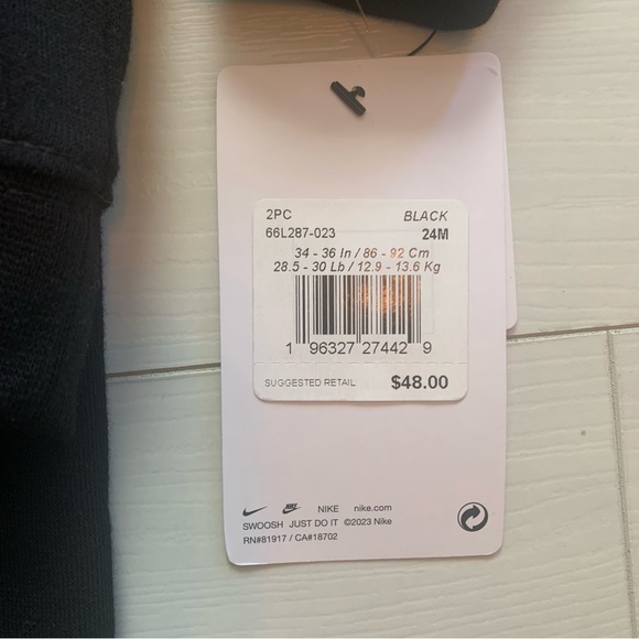 Nike Boys 24 Months Black Sweatsuit Brand New - Picture 3 of 5